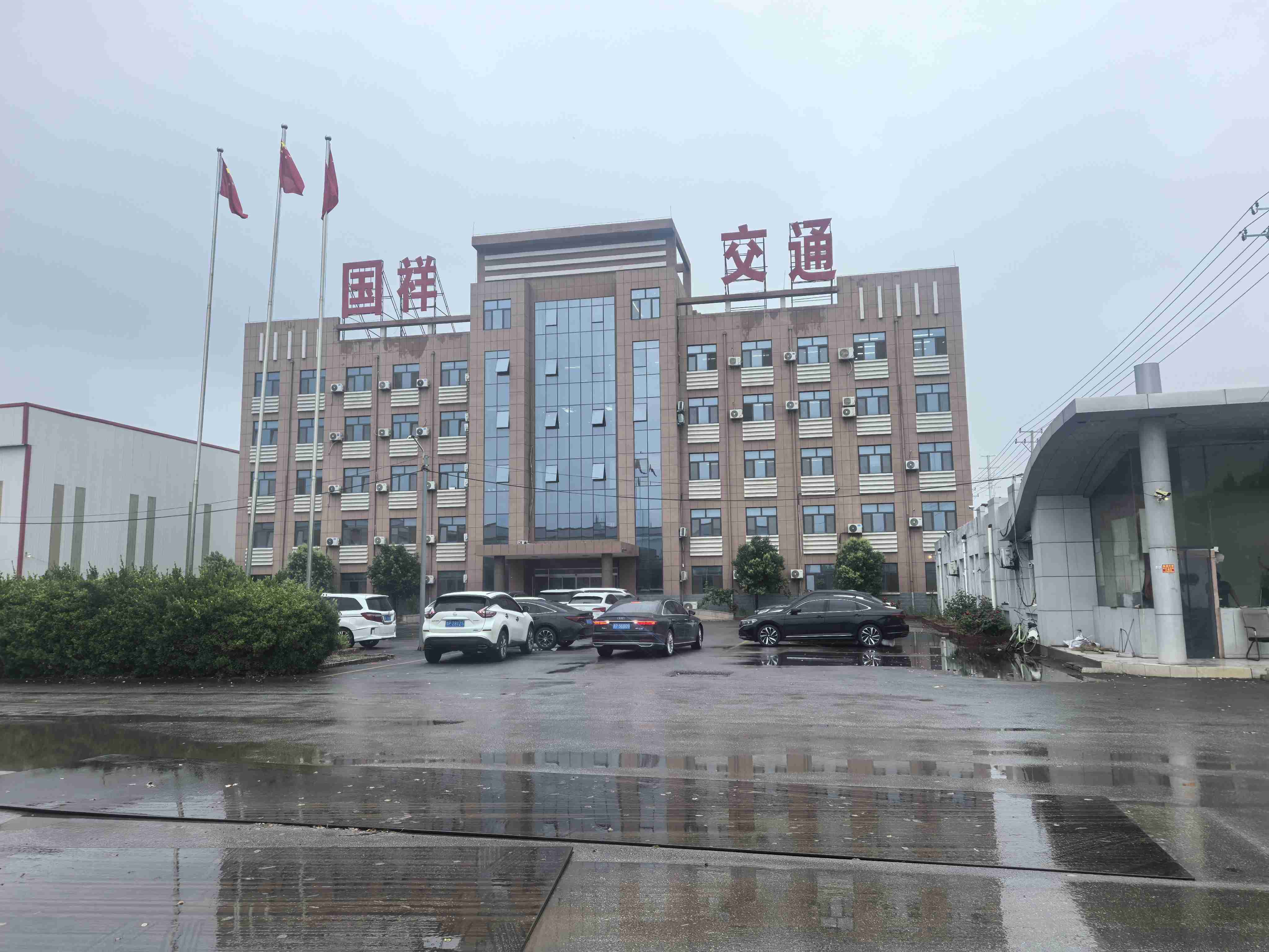 咸阳市波形护栏立柱浸塑波形护栏 - 排名